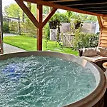 Chalet Bosrust&bubbels - Met Hottub In *