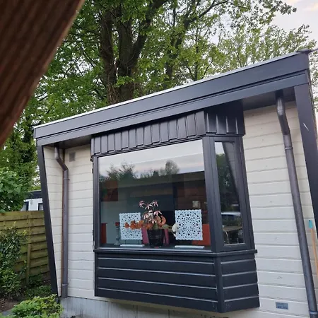 Bosrust & Bubbels - Met Hottub In * Putten