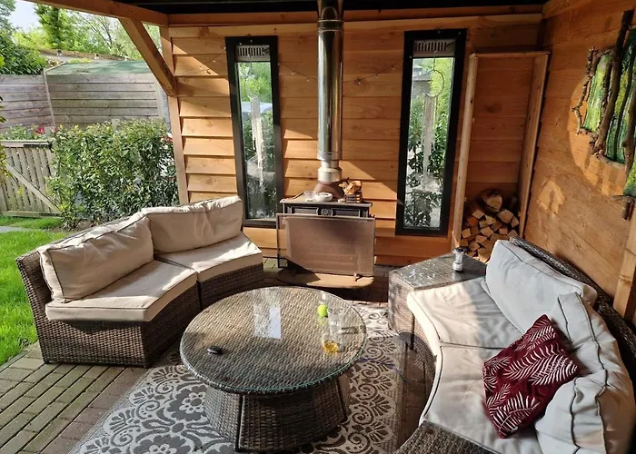 Bosrust & Bubbels - Met Hottub In Domek alpejski *