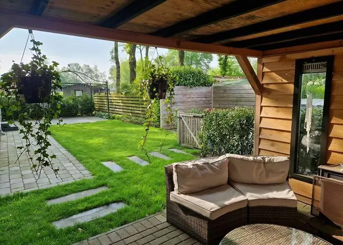 Dağ evi Bosrust & Bubbels - Met Hottub In *