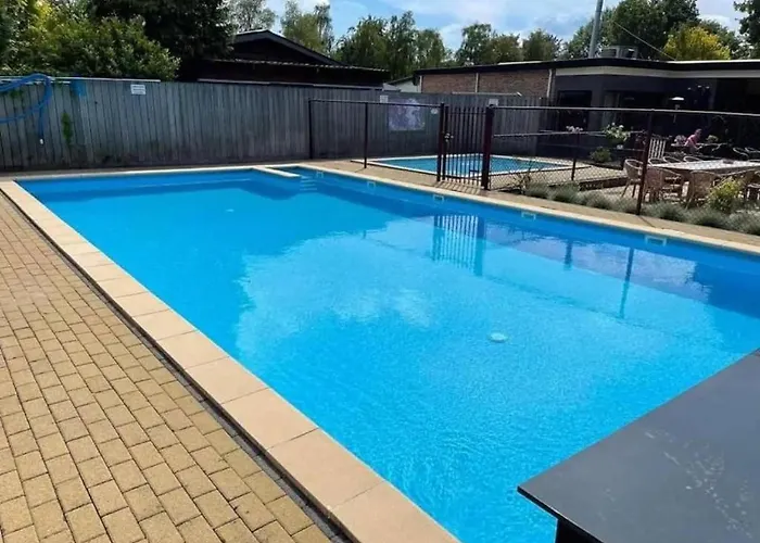 Dağ evi Bosrust & Bubbels - Met Hottub In Putten